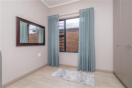 False - Townhouse for sale in Randburg - M125459