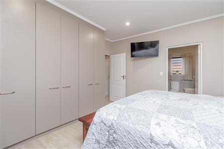 False - Townhouse for sale in Randburg - M125459
