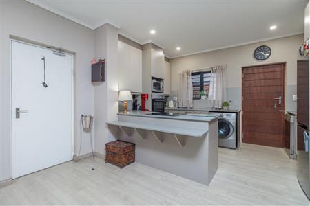 False - Townhouse for sale in Randburg - M125459