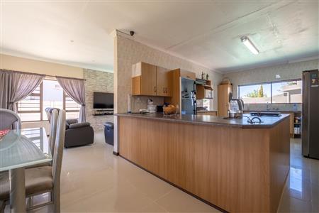 False - House For Sale in Robertson, Western Cape - M125460
