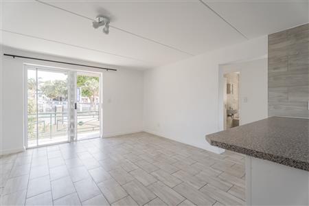 False - Apartment For Sale in Vredekloof East, Brackenfell, Western Cape - M125481