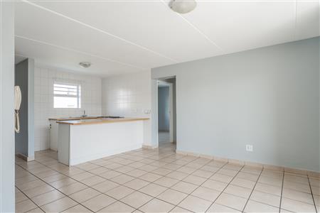 False - Apartment For Sale in Vredekloof East, Brackenfell, Western Cape - M125481