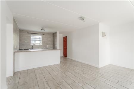 False - Apartment For Sale in Vredekloof East, Brackenfell, Western Cape - M125481