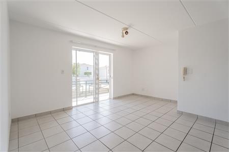 False - Apartment For Sale in Vredekloof East, Brackenfell, Western Cape - M125481