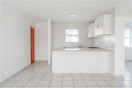 False - Apartment For Sale in Vredekloof East, Brackenfell, Western Cape - M125481
