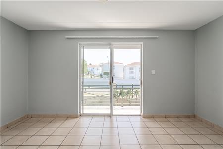 False - Apartment For Sale in Vredekloof East, Brackenfell, Western Cape - M125481