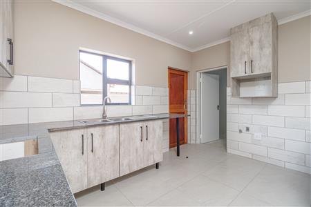 False - House For Sale in Hexrivier Lifestyle Estate, Waterkloof AH, Rustenburg, North West - M125470