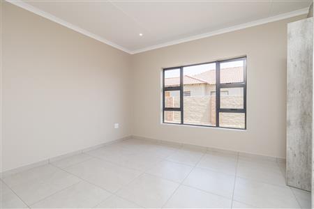 False - House For Sale in Hexrivier Lifestyle Estate, Waterkloof AH, Rustenburg, North West - M125470
