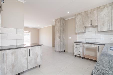 False - House For Sale in Hexrivier Lifestyle Estate, Waterkloof AH, Rustenburg, North West - M125470
