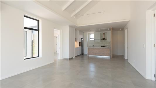 Apartment For Sale in Val de Vie Estate, Paarl, Western Cape - M123266