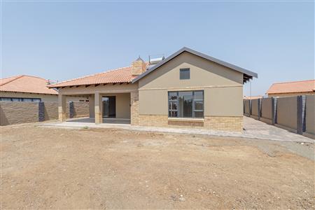 False - House For Sale in Hexrivier Lifestyle Estate, Waterkloof AH, Rustenburg, North West - M125473