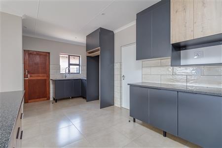 False - House For Sale in Hexrivier Lifestyle Estate, Waterkloof AH, Rustenburg, North West - M125473