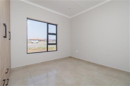 False - House For Sale in Hexrivier Lifestyle Estate, Waterkloof AH, Rustenburg, North West - M125473