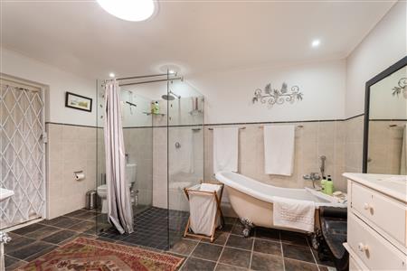 False - House Sold in Monte Sereno, Somerset West, Western Cape - M125475