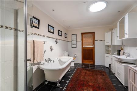 False - House Sold in Monte Sereno, Somerset West, Western Cape - M125475