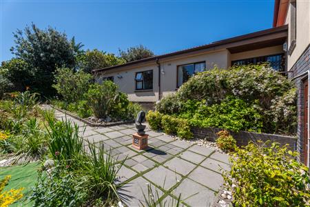False - House Sold in Monte Sereno, Somerset West, Western Cape - M125475