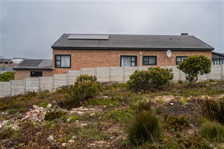 False - Vacant Land For Sale in Struisbaai, Western Cape - M125495