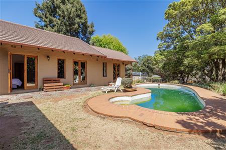 False - House For Sale in Rosebank, Johannesburg, Gauteng - M125486