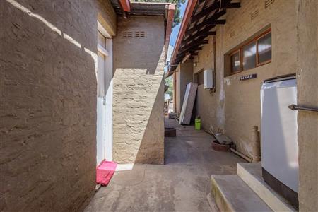 False - House For Sale in Rosebank, Johannesburg, Gauteng - M125486