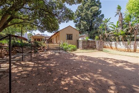 False - House For Sale in Rosebank, Johannesburg, Gauteng - M125486