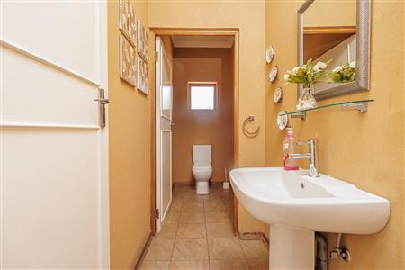 False - House For Sale in Rosebank, Johannesburg, Gauteng - M125486