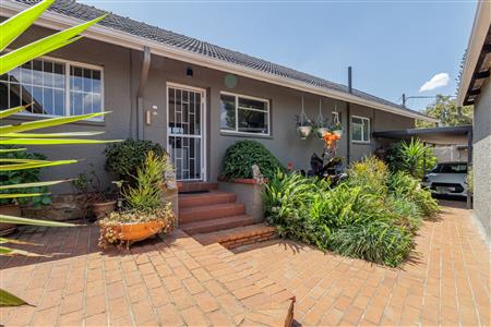 False - House For Sale in Blairgowrie, Randburg, Gauteng - M125511