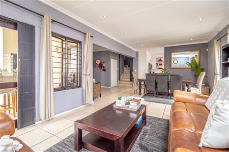 False - House For Sale in Fourways, Sandton, Gauteng - M125078