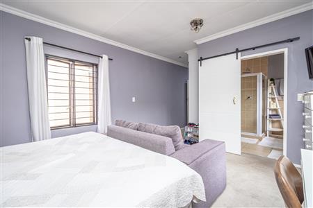 False - House For Sale in Fourways, Sandton, Gauteng - M125078