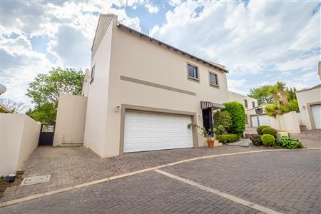 False - House For Sale in Fourways, Sandton, Gauteng - M125078