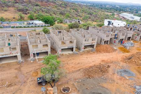 False - House For Sale in Cashan, Rustenburg, North West - M125536