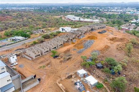 False - House For Sale in Cashan, Rustenburg, North West - M125536