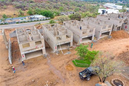 False - House For Sale in Cashan, Rustenburg, North West - M125536