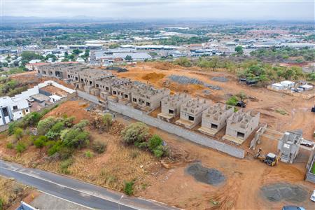 False - House For Sale in Cashan, Rustenburg, North West - M125536