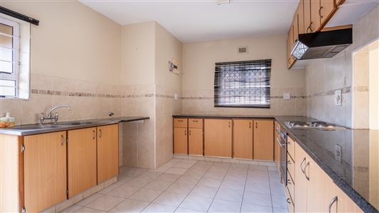 False - Apartment For Sale in Umhlanga Central, Umhlanga, KwaZulu Natal - M125547