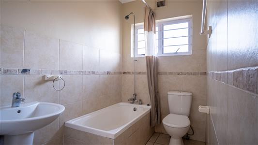 False - Apartment For Sale in Umhlanga Central, Umhlanga, KwaZulu Natal - M125547
