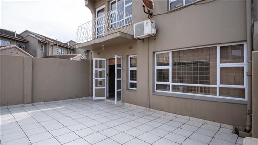 False - Townhouse For Sale in Umhlanga Central, Umhlanga, KwaZulu Natal - M125548