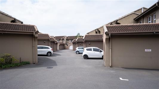 False - Townhouse For Sale in Umhlanga Central, Umhlanga, KwaZulu Natal - M125548