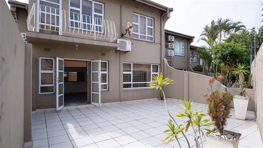 False - Townhouse For Sale in Umhlanga Central, Umhlanga, KwaZulu Natal - M125548