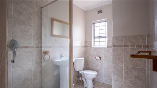 False - Townhouse For Sale in Umhlanga Central, Umhlanga, KwaZulu Natal - M125548