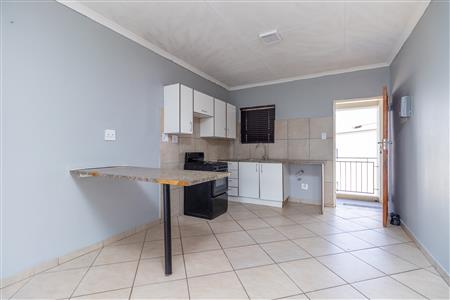 False - Apartment For Sale in Witpoortjie, Roodepoort, Gauteng - M125567