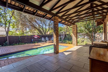 False - House under offer in Lyttelton Manor, Centurion - M125558