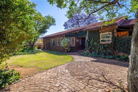 False - House under offer in Lyttelton Manor, Centurion - M125558