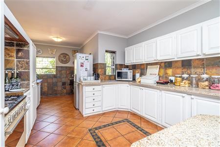 False - House under offer in Lyttelton Manor, Centurion - M125558