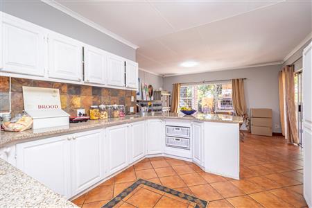 False - House under offer in Lyttelton Manor, Centurion - M125558