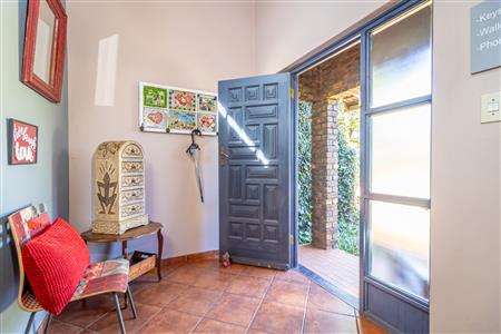 False - House under offer in Lyttelton Manor, Centurion - M125558
