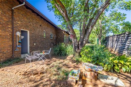 False - House under offer in Lyttelton Manor, Centurion - M125558
