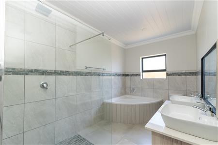 False - House for sale in Dana Bay, Mossel Bay - M125562