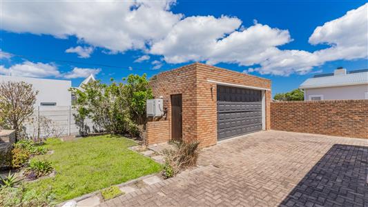 False - House For Sale in Franskraal, Gansbaai, Western Cape - M125581