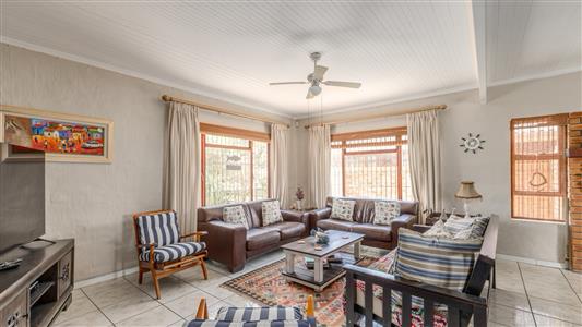 False - House For Sale in Franskraal, Gansbaai, Western Cape - M125581