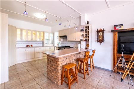 False - House For Sale in Bettys Bay, Western Cape - M123097